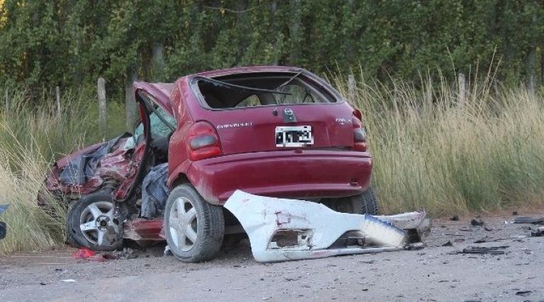 Una mujer murió en un choque frontal en Ruta 7 | Diariamente Neuquén ...