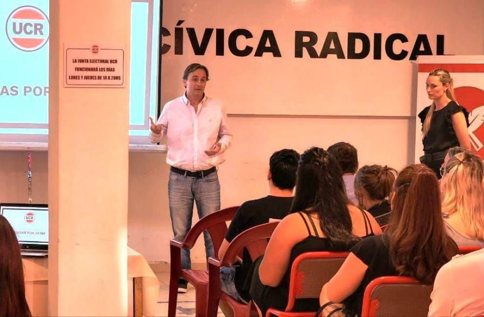 Nueva implosión en la UCR neuquina