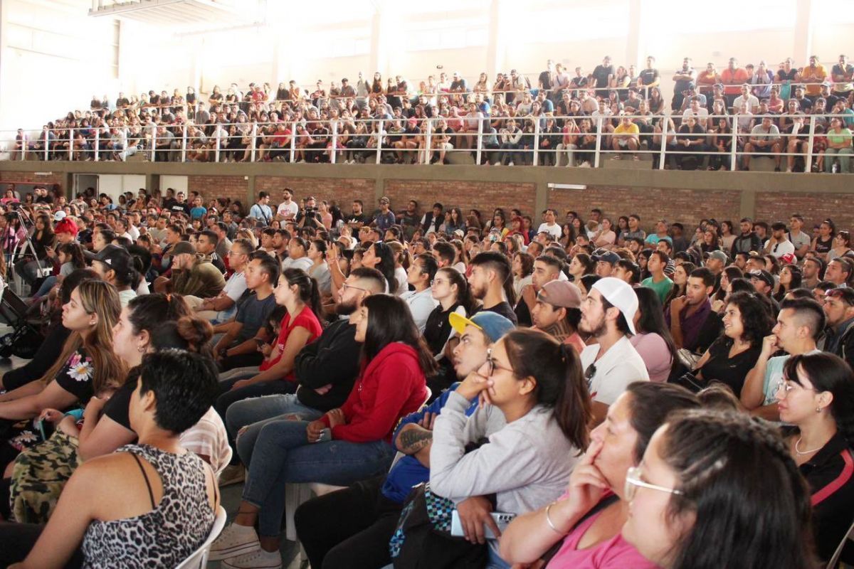Concurrida respuesta de jóvenes al sorteo de lotes, en Neuquén