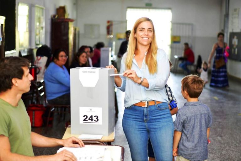 María Emilia Soria fue reelecta en Roca | Diariamente Neuquén ...
