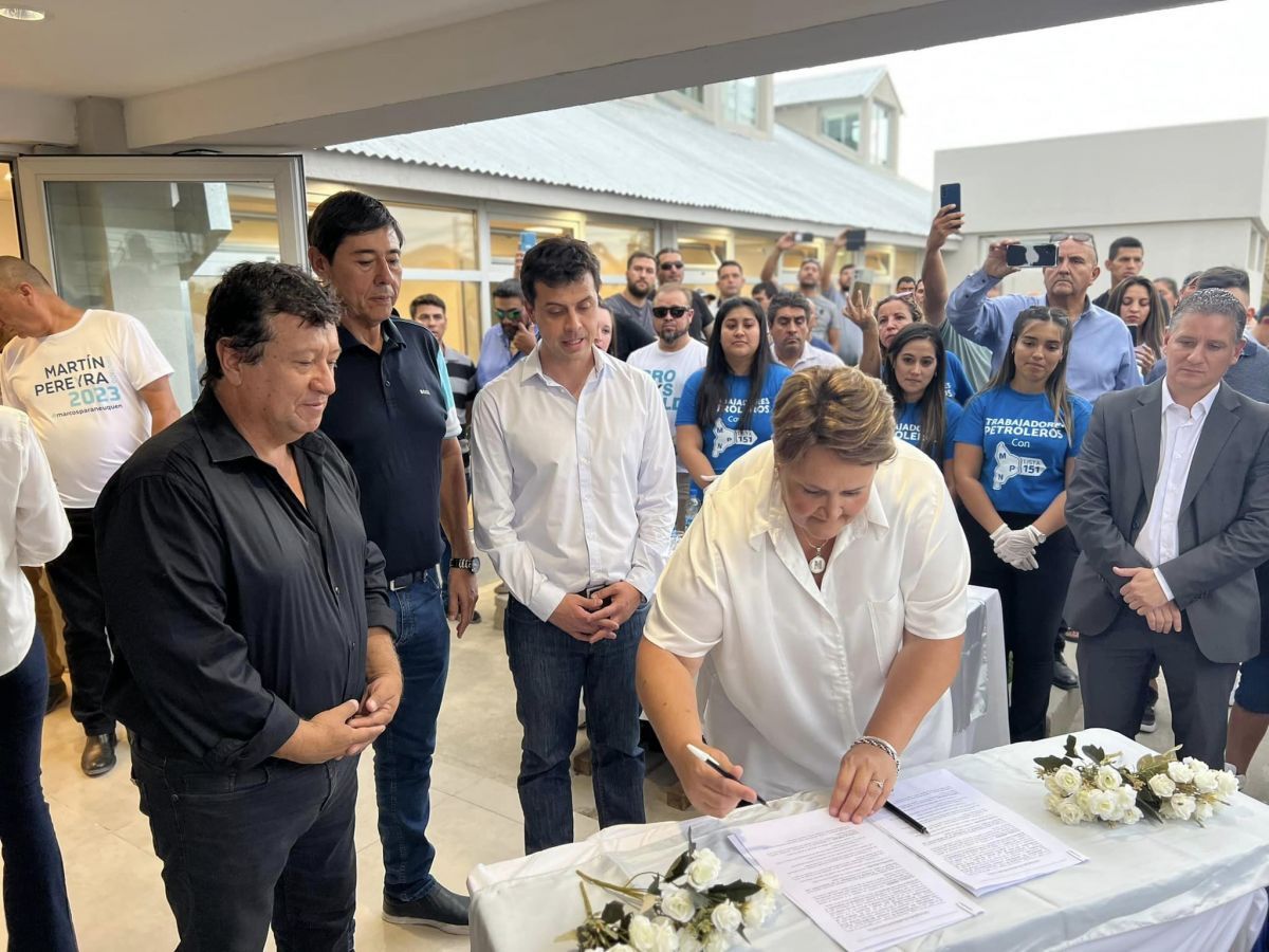 Petroleros tienen nueva farmacia y centro de salud