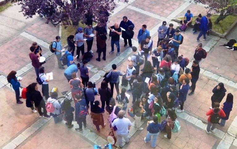 Polémica educativa, con la política como telón de fondo